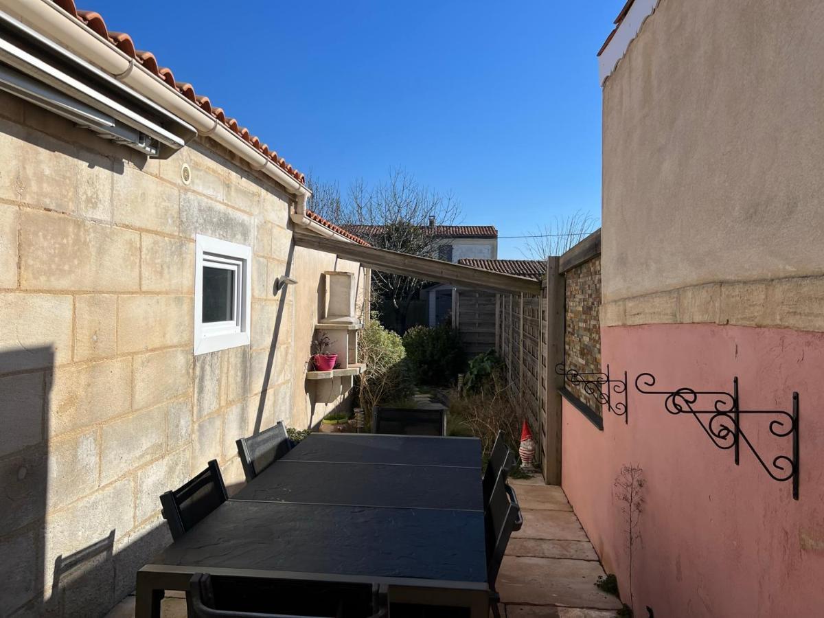 Maison Avec Jardin Et Garage Rochefort  Exterior photo
